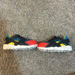 Nike Huarache Run Now Bright Crimson/Obsidian Toddler boy size 6
